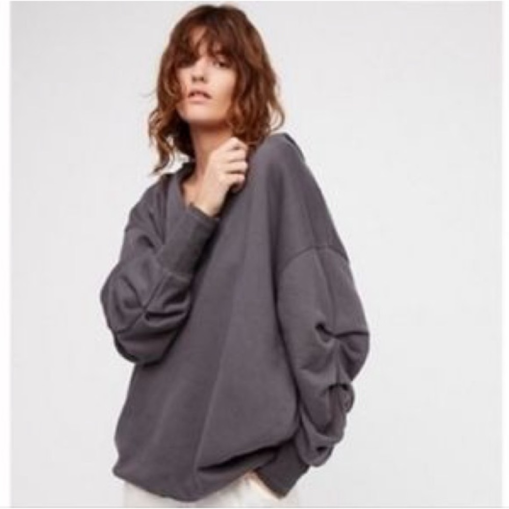 Free People Oversized Crewneck Sweatshirt in Charcoal Gray